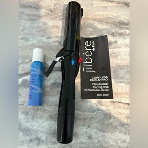 Cordless curling iron